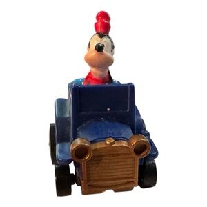 Vintage McDonald’s Toy Car – Goofy Driving Jeep – 1990s Disney Collectible